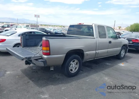 2000 Chevrolet Silverado 1500 Ls z USA, uszkodzony, nr VIN 2GCEC19T2Y1308318